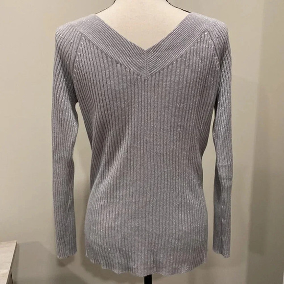 New York & Co sweater - Picture 3 of 5